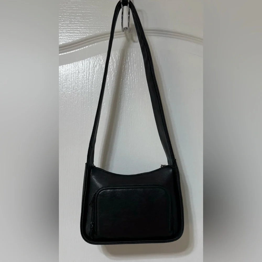 Fratelli Rossetti Black Messenger Bag with Minimalist Design Vinyl Pursue - Picture 5 of 7